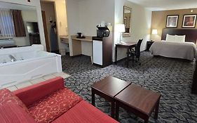 Quality Inn & Suites Eldridge Davenport North